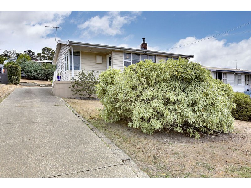 67 Sugarloaf Road, Risdon Vale TAS 7016