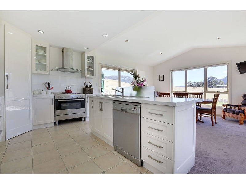 55 Mill Road, Collinsvale TAS 7012