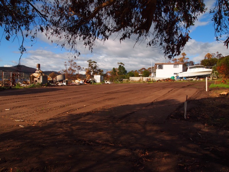 14 Boomer Jetty Road, Boomer Bay TAS 7177