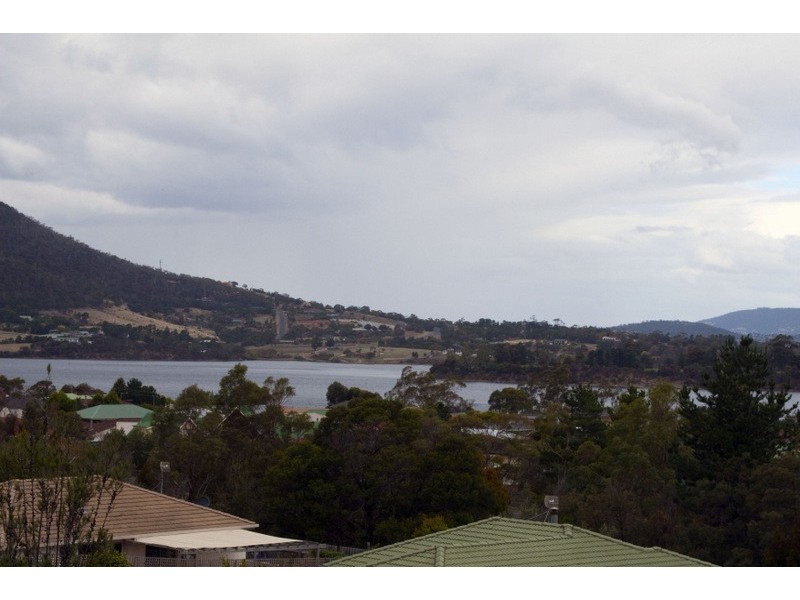 14 Sandstone Place, Old Beach TAS 7017
