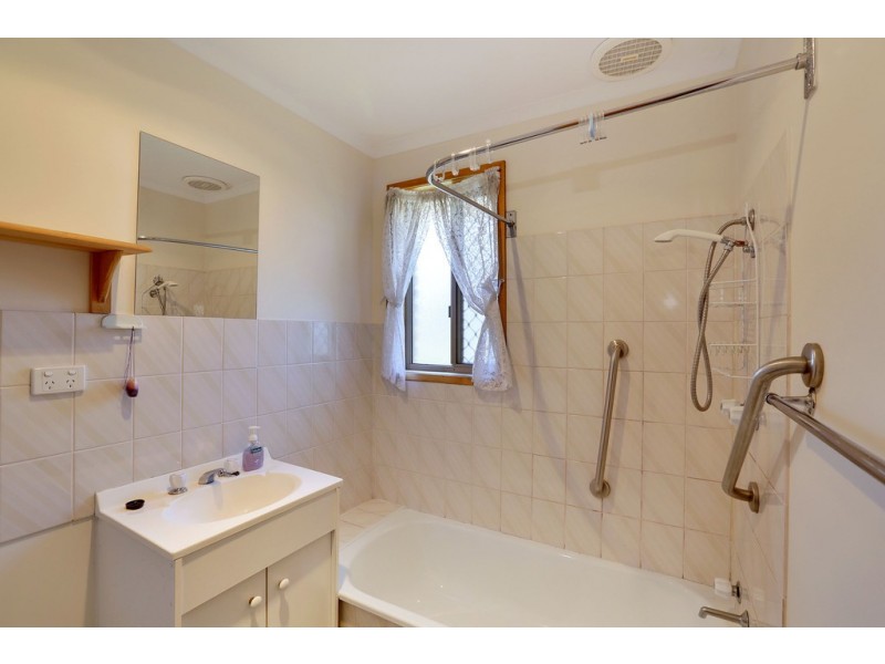 3/13 Newman Court, Berriedale TAS 7011