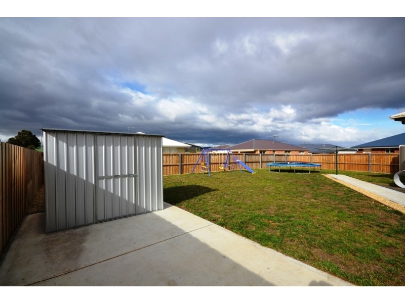 6 Thomas Court, Brighton TAS 7030