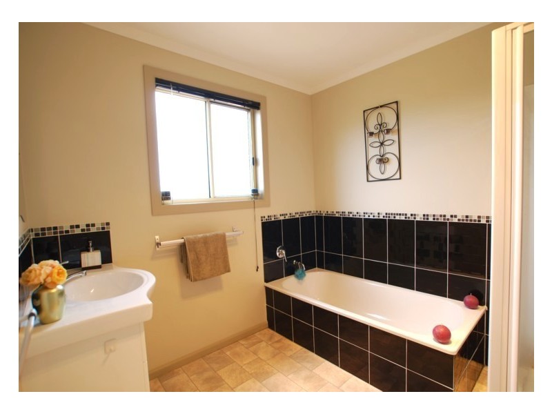 9 Howlett Court, Brighton TAS 7030