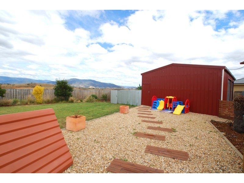 9 Howlett Court, Brighton TAS 7030