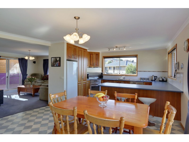 14 Rosanna Court, Claremont TAS 7011