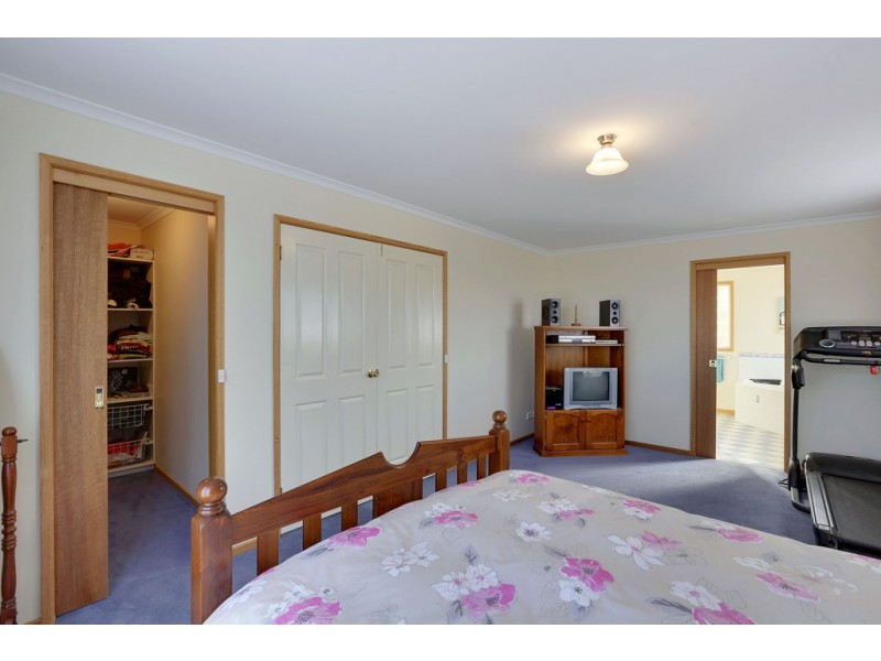 14 Rosanna Court, Claremont TAS 7011