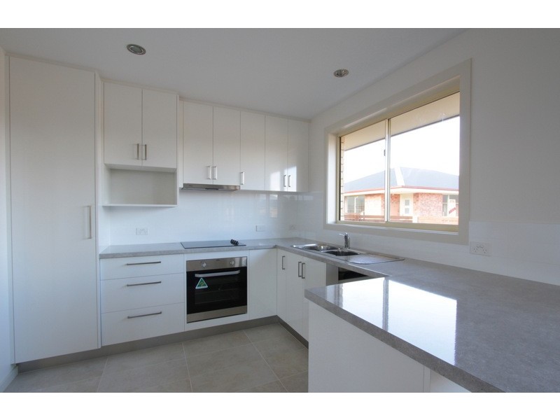 1/11 Peronne Court, Brighton TAS 7030