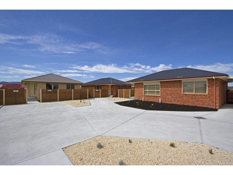 1/11 Peronne Court, Brighton TAS 7030