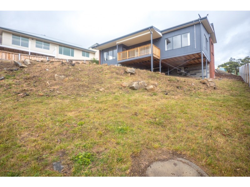 15 Wallcrest Road, Berriedale TAS 7011
