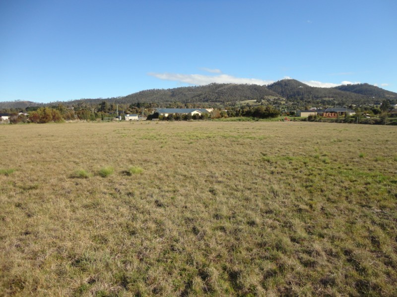 5 International Close, Acton Park TAS 7170