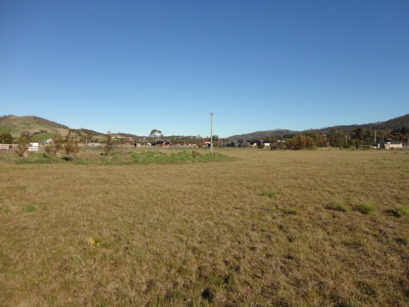 5 International Close, Acton Park TAS 7170