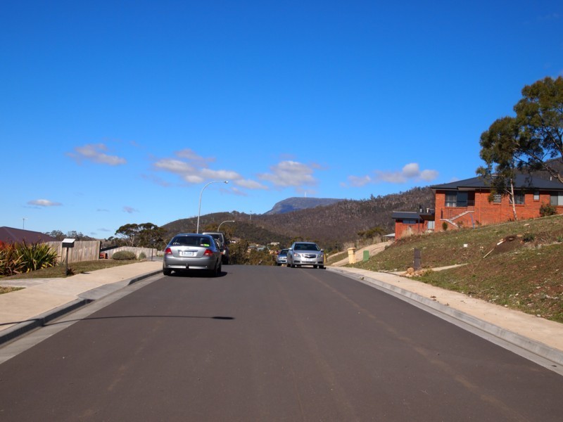 13 Cazaly Drive, Chigwell TAS 7011