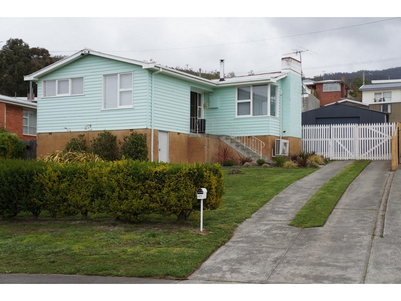 42 Adelphi Road, Claremont TAS 7011