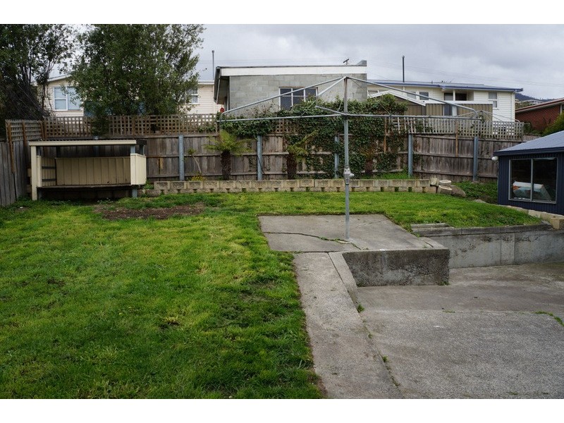 42 Adelphi Road, Claremont TAS 7011