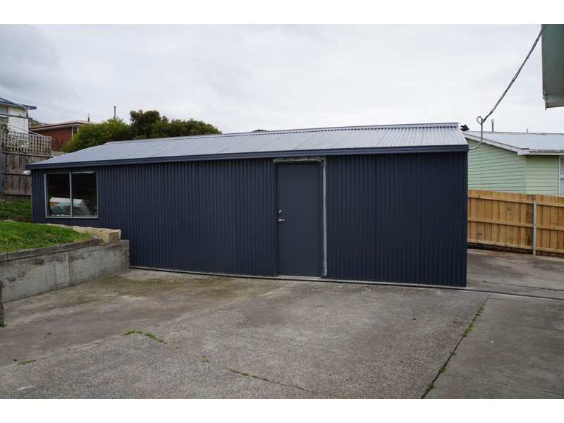 42 Adelphi Road, Claremont TAS 7011
