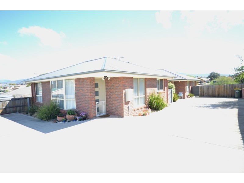 Units 1 and 2/41 Jubilee Avenue, Brighton TAS 7030