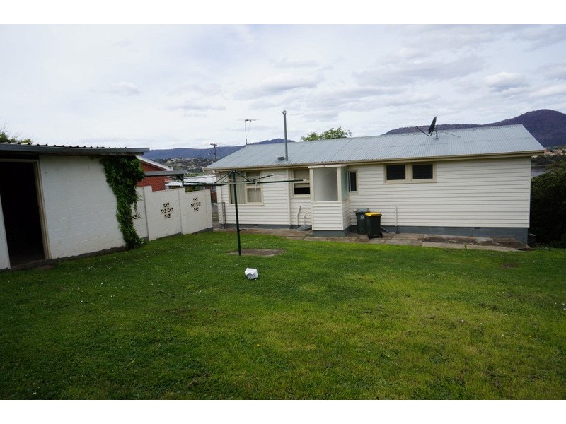 6 Chippendale Street, Claremont TAS 7011