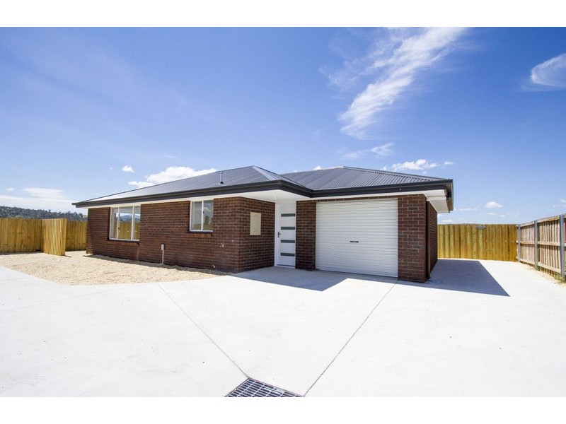 2/53 Seymour Street, Brighton TAS 7030