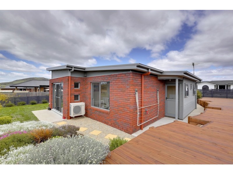 1/5 Madison Avenue, Brighton TAS 7030