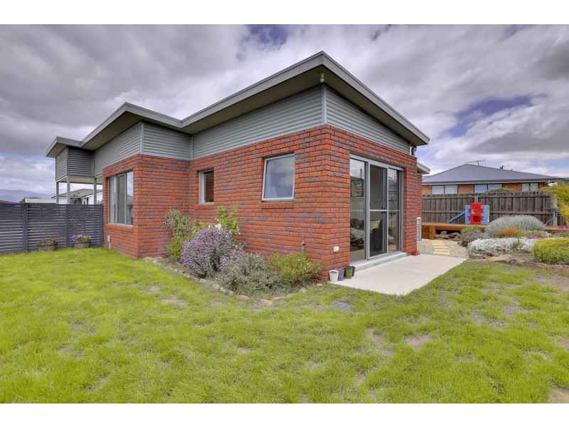 1/5 Madison Avenue, Brighton TAS 7030