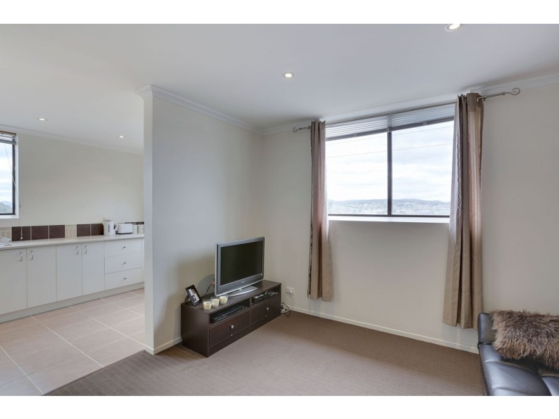 8/10 Charles Street, Moonah TAS 7009