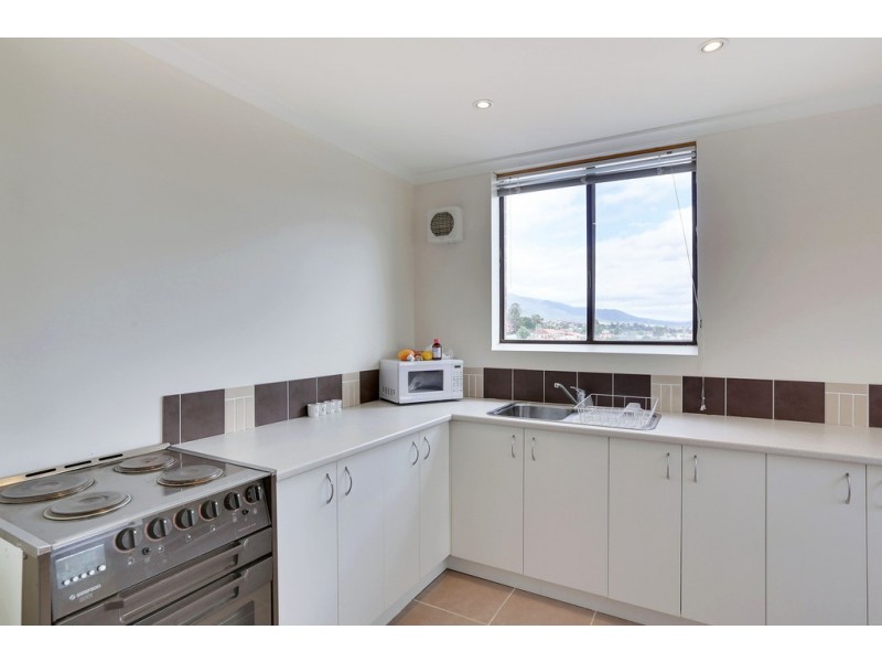 8/10 Charles Street, Moonah TAS 7009