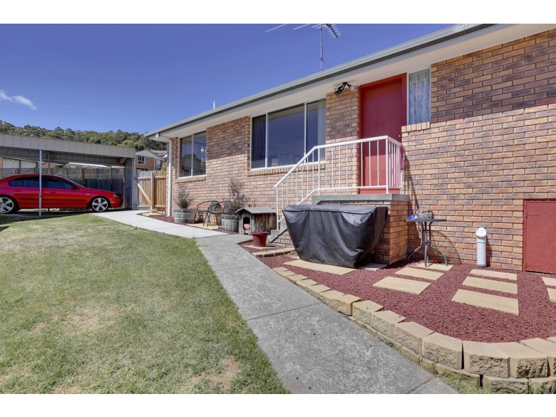 2/6 Aquila Street, Glenorchy TAS 7010