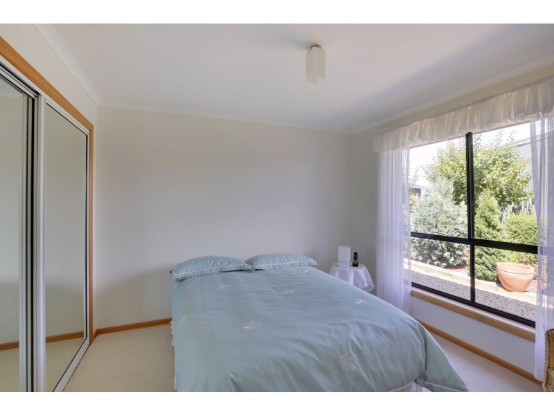 2/3 Madison Avenue, Brighton TAS 7030