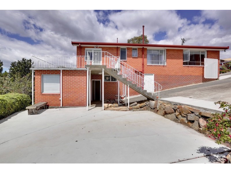 45 Centenary Crescent, Claremont TAS 7011