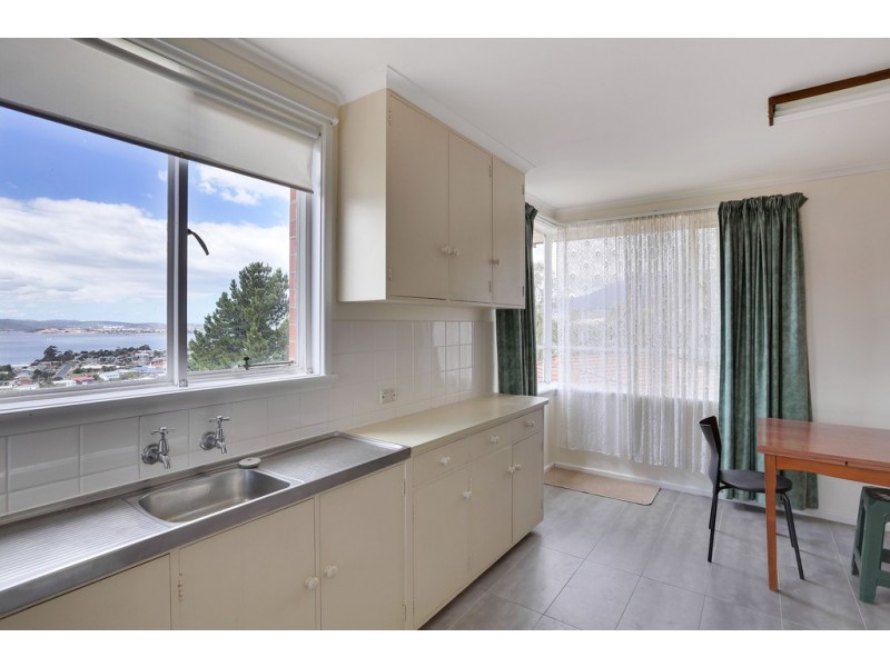 45 Centenary Crescent, Claremont TAS 7011