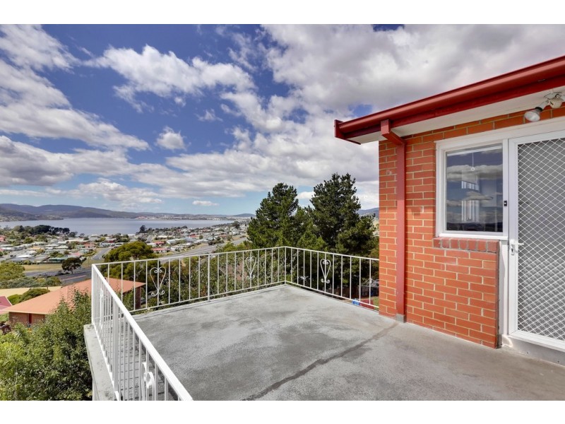 45 Centenary Crescent, Claremont TAS 7011