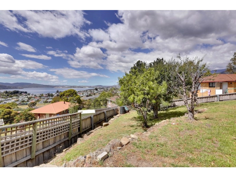 45 Centenary Crescent, Claremont TAS 7011