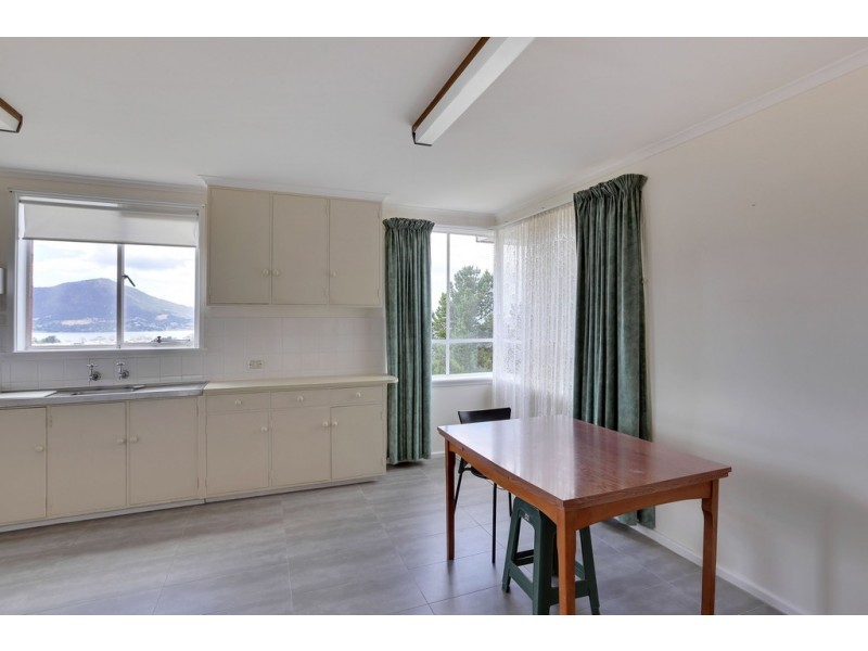 45 Centenary Crescent, Claremont TAS 7011