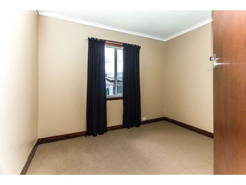 8 Barron Avenue, Goodwood TAS 7010