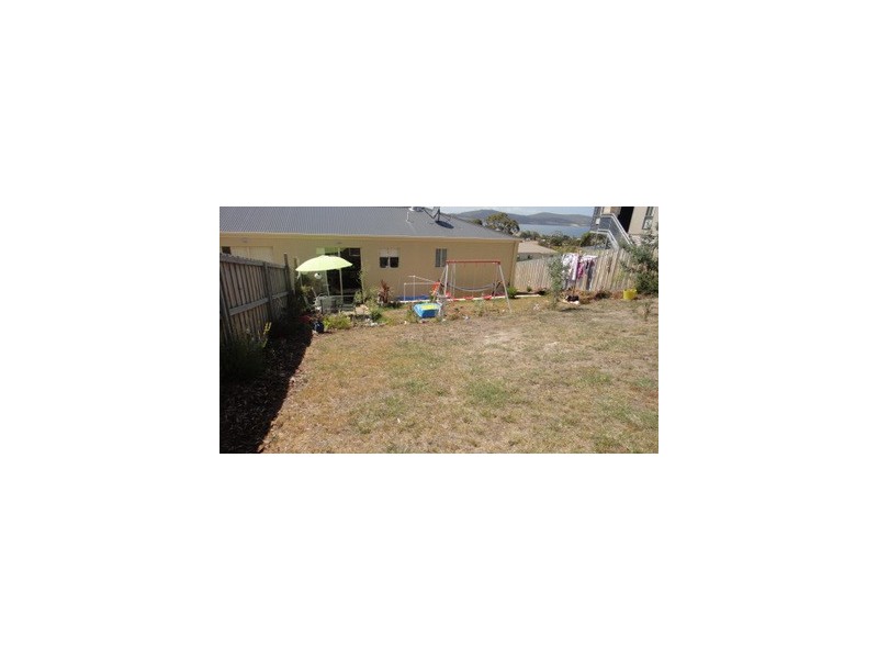 1/25 Emmaline Court, Rokeby TAS 7019