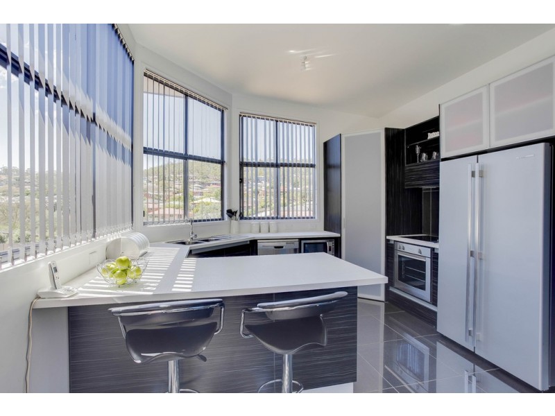 2/22 Dumbarton Drive, Geilston Bay TAS 7015