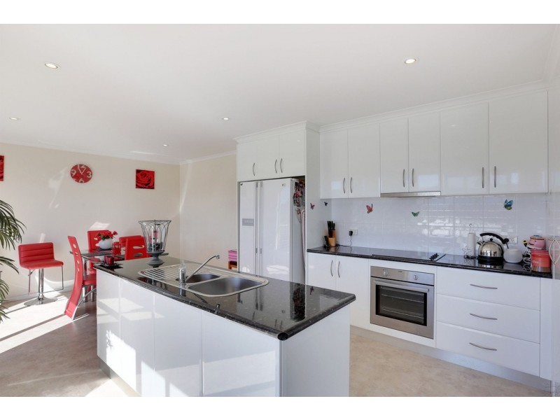 24 Eclipse Road, Austins Ferry TAS 7011