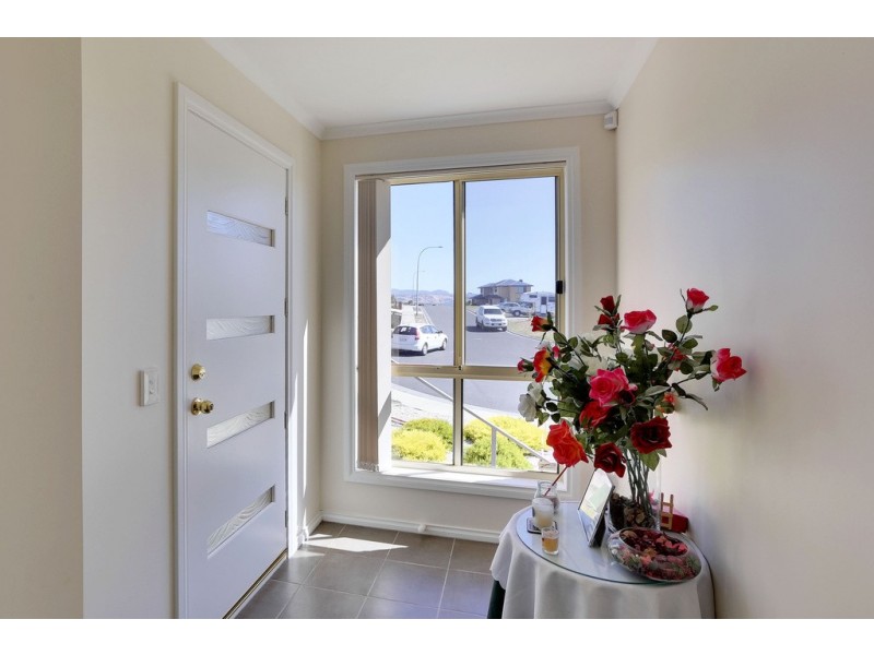 24 Eclipse Road, Austins Ferry TAS 7011