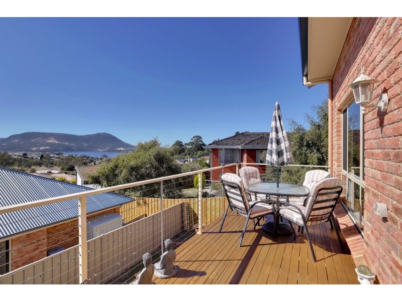 24 Eclipse Road, Austins Ferry TAS 7011