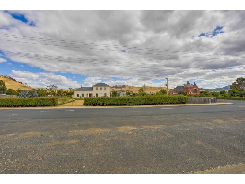 114 Main Street, Kempton TAS 7030