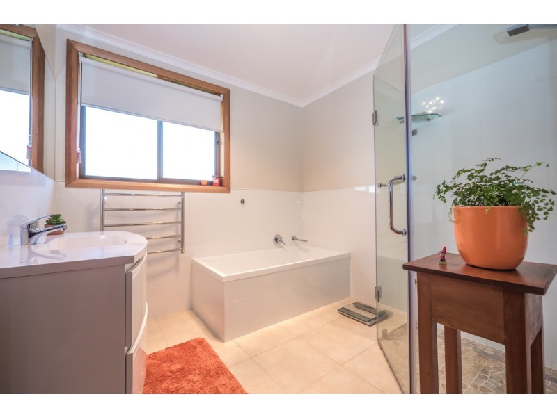 6 Kenbrae Ave, Glenorchy TAS 7010