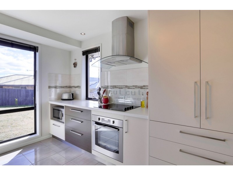 28 Hance Road, Howrah TAS 7018