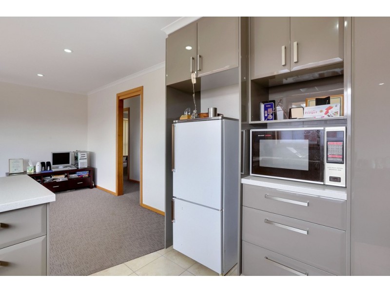 12 Henry Place, Brighton TAS 7030