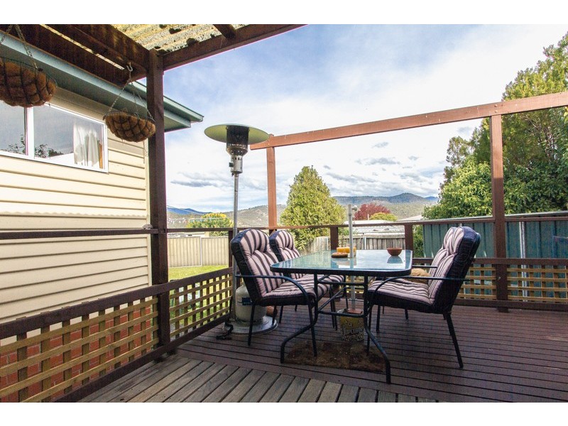 7 Fairfax Terrace, New Norfolk TAS 7140