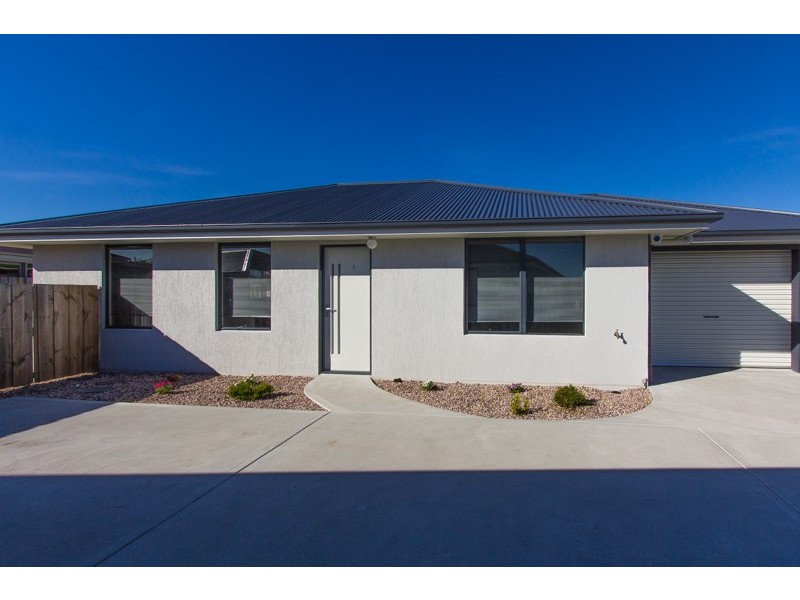 2/6 Butler Street, Brighton TAS 7030