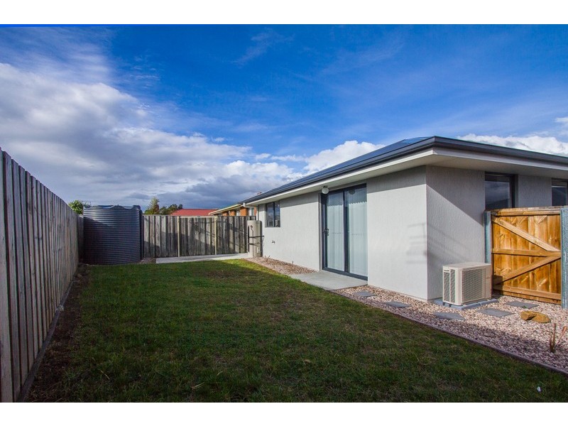 2/6 Butler Street, Brighton TAS 7030