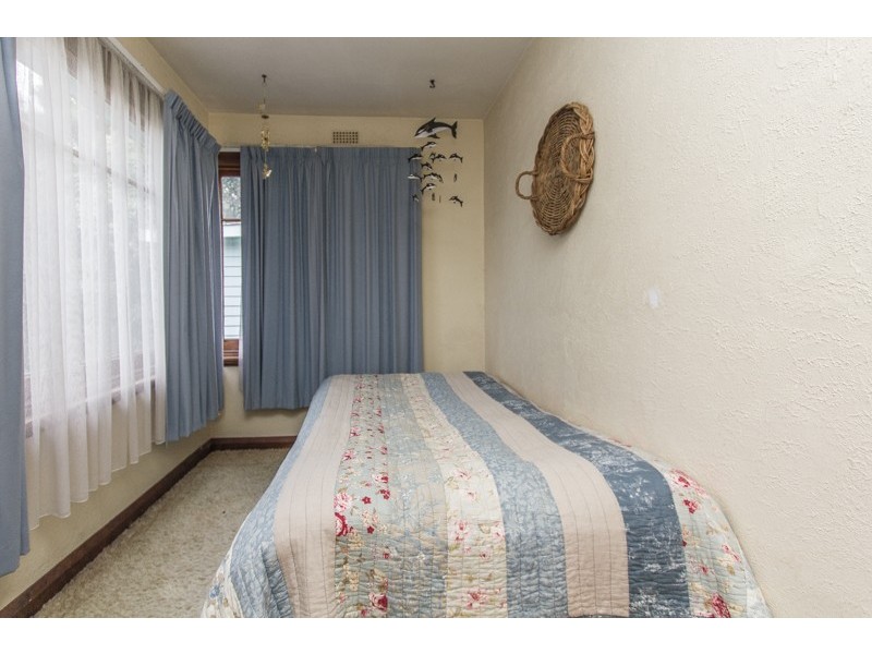 41 Corinna Road, Lindisfarne TAS 7015