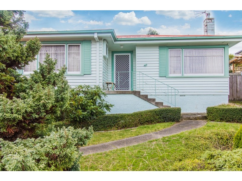 41 Corinna Road, Lindisfarne TAS 7015