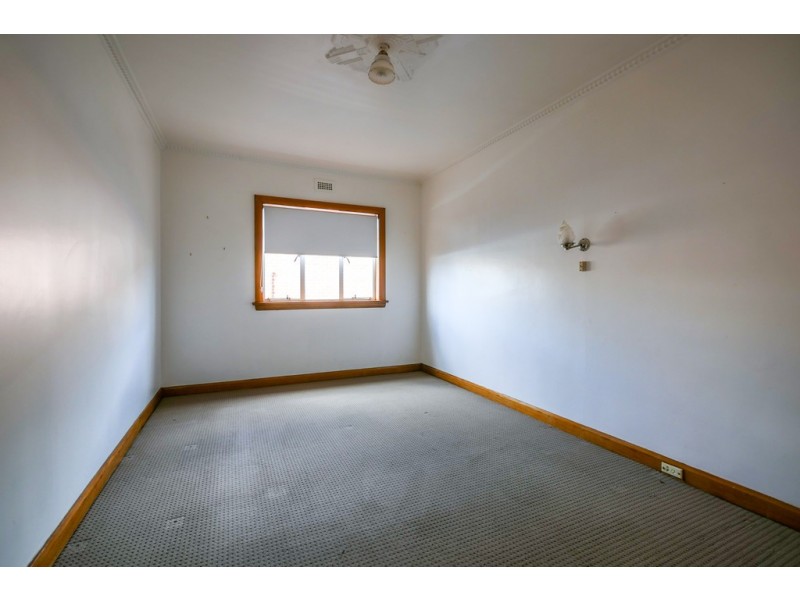 4/3 Swallow Parade, Glenorchy TAS 7010