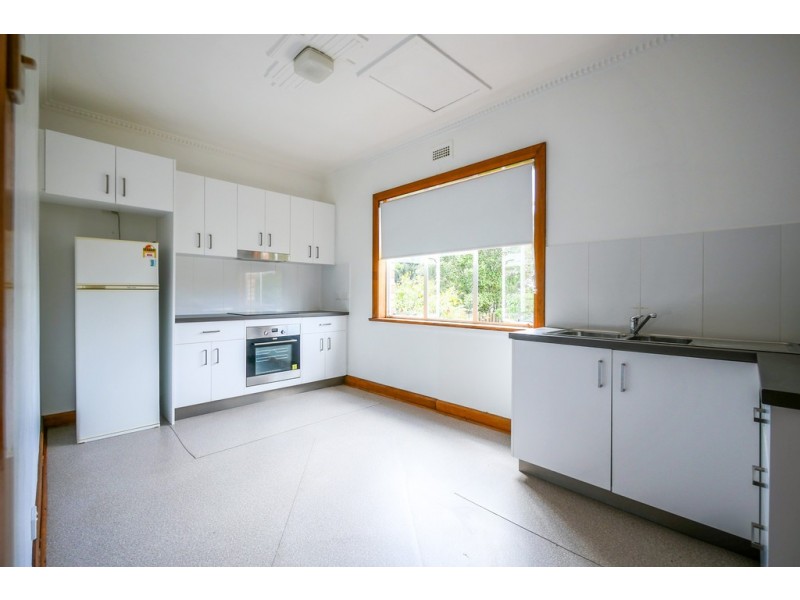 4/3 Swallow Parade, Glenorchy TAS 7010